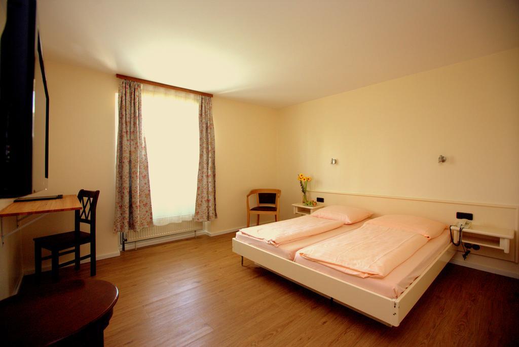 Airport Hotel Walldorf Moerfelden-Walldorf Bagian luar foto