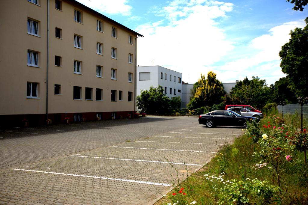 Airport Hotel Walldorf Moerfelden-Walldorf Bagian luar foto