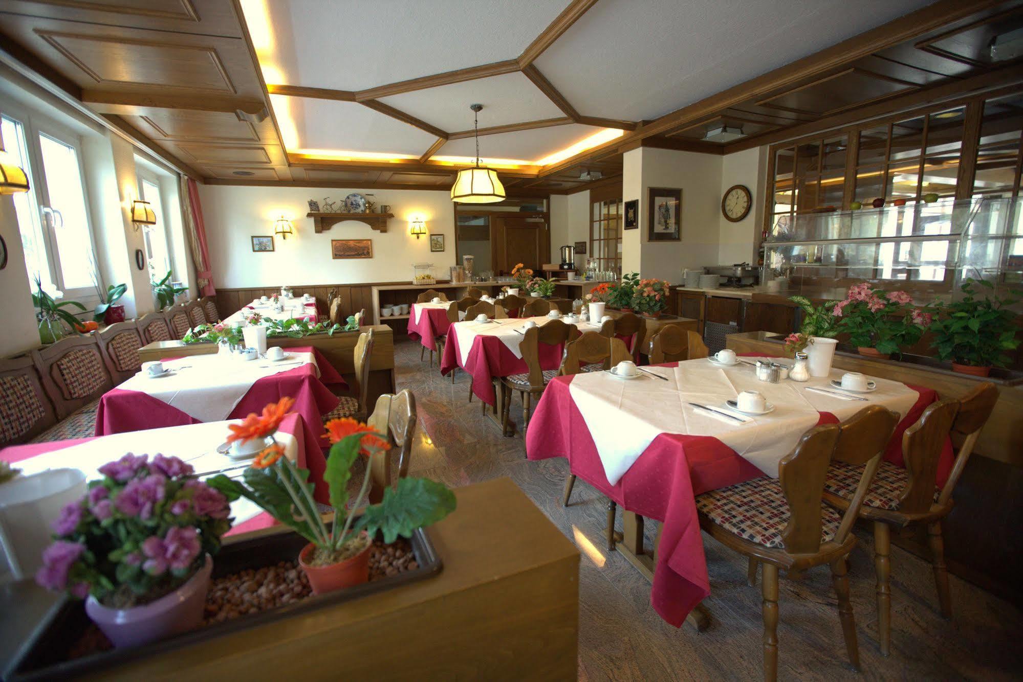 Airport Hotel Walldorf Moerfelden-Walldorf Bagian luar foto