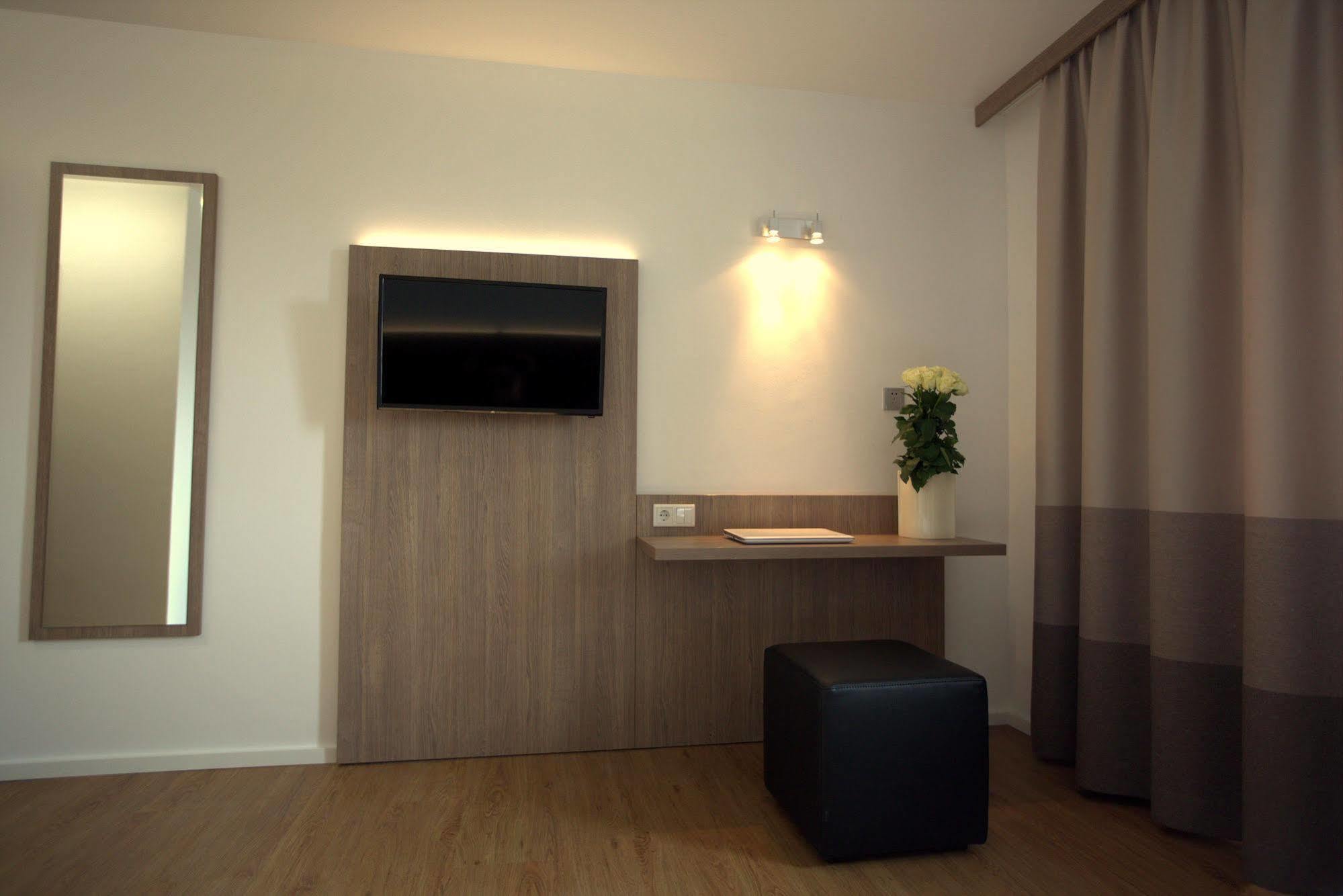Airport Hotel Walldorf Moerfelden-Walldorf Bagian luar foto
