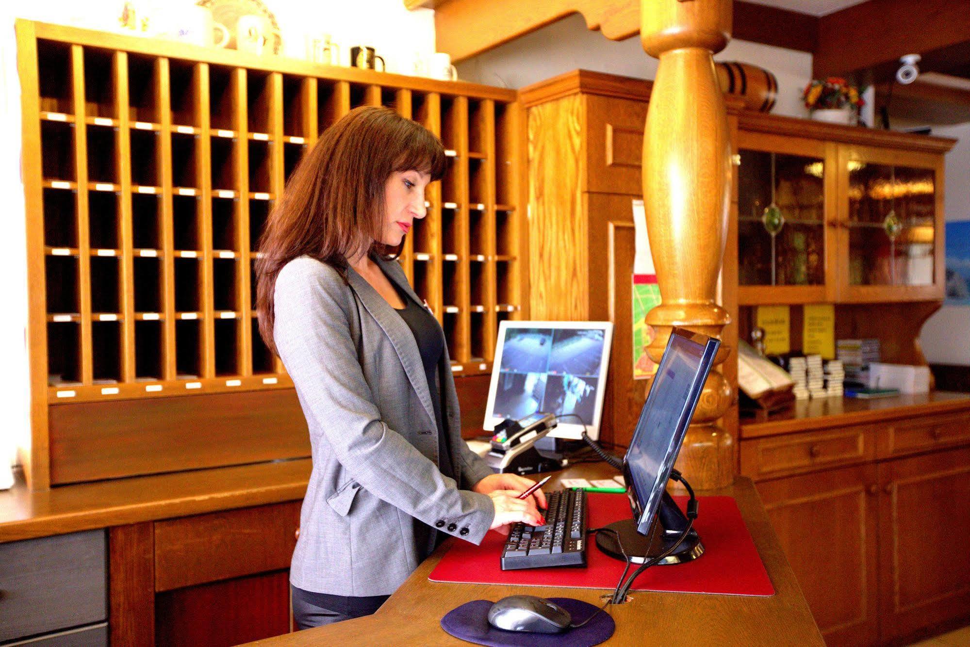 Airport Hotel Walldorf Moerfelden-Walldorf Bagian luar foto